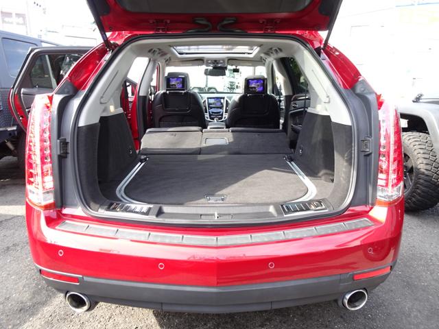 キャデラックSRXクロスオーバー プレミアム 4WD 後期モデル ディーラー車 ブラックレザー 純正20AW(44枚目)