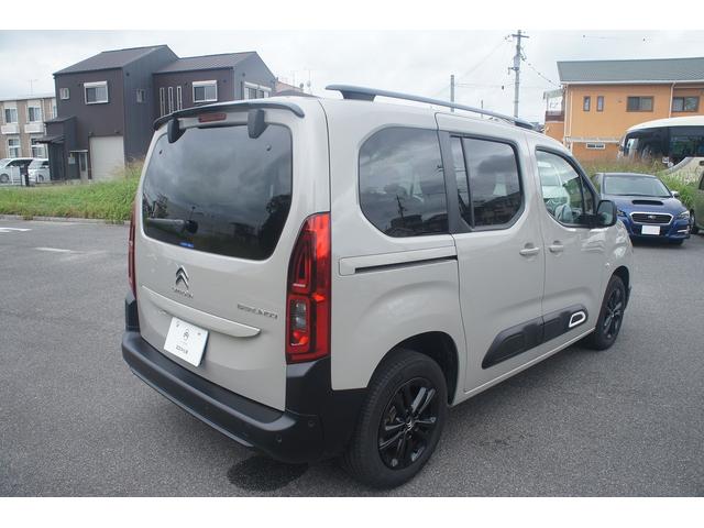 ベルランゴ シャイン　ブルーＨＤｉ　メーカー保証継承＋認定中古車保証　　ガラスルーフ＆モジュトップ　アクテイブクルーズコントロール　レーンキープアシスト　バックカメラ　ＥＴＣ（8枚目）