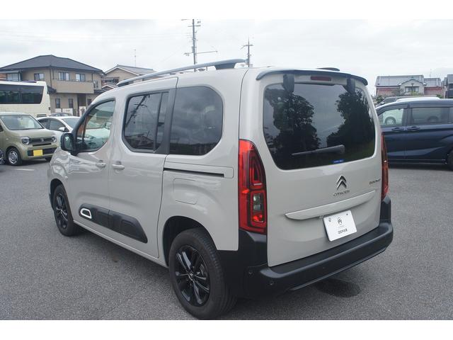 ベルランゴ シャイン　ブルーＨＤｉ　メーカー保証継承＋認定中古車保証　　ガラスルーフ＆モジュトップ　アクテイブクルーズコントロール　レーンキープアシスト　バックカメラ　ＥＴＣ（11枚目）