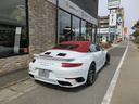 ９１１ ９１１ターボＳ　カブリオレ　アダプティブクルーズ　レーンチェンジアシスト　ペイントサイドスカート　ＬＥＤブラックライト　リアエプロンペイント　パワステ＋　カーボンステア＆ＰＤＫ　イエローメーター　イノテック可変マフラー　純正有り（2枚目）