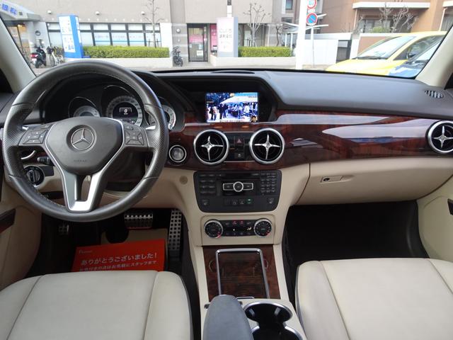 ＧＬＫ３５０　４マチック　ＡＭＧエクスクルーシブパッケージ　レーダーセーフティパッケージ　屋内保管禁煙車　ベージュレザートシート　パノラミックスライディングルーフ　インテリジェントライト　取説　保証書　記録簿　予備スマートキー(15枚目)