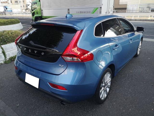 Ｖ４０ Ｔ４　ＳＥ　ナビ　アルミホイール　アダプティブクルーズコントロール　バックカメラ　ＥＴＣ　ブラインドスポットモニター　障害物センサー　シートヒーター　パワーシート　オートライト　オートエアコン　レーンアシスト（4枚目）