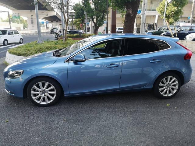 Ｖ４０ Ｔ４　ＳＥ　ナビ　アルミホイール　アダプティブクルーズコントロール　バックカメラ　ＥＴＣ　ブラインドスポットモニター　障害物センサー　シートヒーター　パワーシート　オートライト　オートエアコン　レーンアシスト（5枚目）