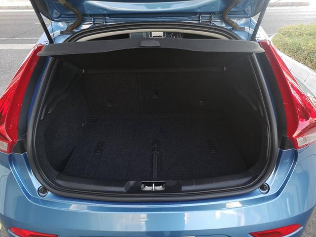 Ｖ４０ Ｔ４　ＳＥ　ナビ　アルミホイール　アダプティブクルーズコントロール　バックカメラ　ＥＴＣ　ブラインドスポットモニター　障害物センサー　シートヒーター　パワーシート　オートライト　オートエアコン　レーンアシスト（10枚目）