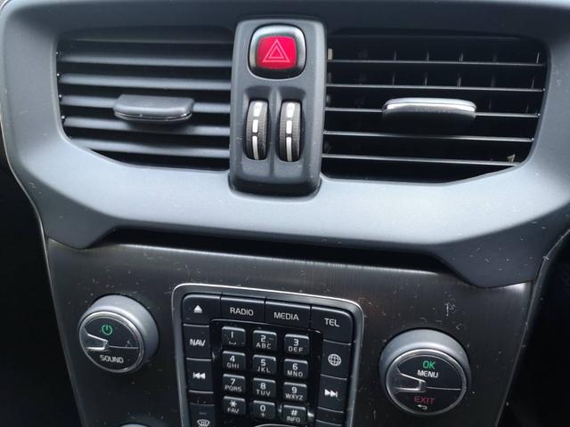 Ｖ４０ Ｔ４　ＳＥ　ナビ　アルミホイール　アダプティブクルーズコントロール　バックカメラ　ＥＴＣ　ブラインドスポットモニター　障害物センサー　シートヒーター　パワーシート　オートライト　オートエアコン　レーンアシスト（24枚目）