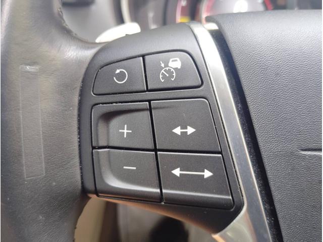 Ｖ４０ Ｄ４　ＳＥ　ナビ　アダプティブクルーズコントロール　バックカメラ　レザーシート　　　ブラインドスポットモニター　Ｂｌｕｅｔｏｏｔｈ　キセノン　ＥＴＣ　障害物センサー　パークアシスト　パワーシート　シートヒーター（29枚目）