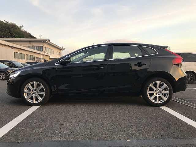 D4 インスクリプション 未使用 2018モデル 新車保証付(5枚目)