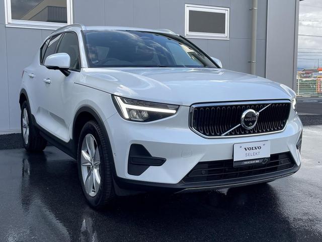 ＸＣ４０ プラス　プロ　Ｂ３　弊社社内使用　禁煙　２０２３年モデル　クライメートパッケージ　ダークティンテッドガラス　電動テールゲート　Ｇｏｏｇｌｅ搭載　３６０度カメラ　フロントシートヒーター（24枚目）