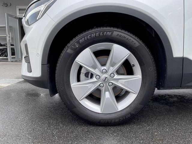 ＸＣ４０ プラス　Ｂ３　２０２４年モデル　登録済み未使用車　クライメートＰＫＧ　ＳＵＶ　電動テールゲート　Ｇｏｏｇｌｅ　３６０度カメラ　４８Ｖマイルドハイブリッド　禁煙（25枚目）