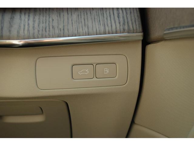 ＸＣ９０ リチャージアルテメットＴ８ＡＷＤプラグインハイブリド　Ｇｏｏｇｌｅ　Ｓｕｎｒｏｏｆ　電動リアゲート　クリスタルノブ　純正２２ＡＷ　３列シート　ｈａｒｍａｎｋａｒｄｏｎオーディオシステム　バックカメラ　ＥＴＣ（29枚目）