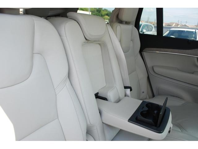 ＸＣ９０ リチャージアルテメットＴ８ＡＷＤプラグインハイブリド　Ｇｏｏｇｌｅ　Ｓｕｎｒｏｏｆ　電動リアゲート　クリスタルノブ　純正２２ＡＷ　３列シート　ｈａｒｍａｎｋａｒｄｏｎオーディオシステム　バックカメラ　ＥＴＣ（39枚目）