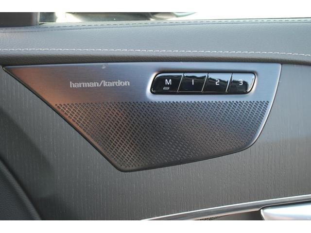 XC90 アルティメット B6 AWD Google搭載 Sunroof 電動リアゲート 純正20AW レザー harmankardonオーディオシステム クリスタルノブ 前後シートヒーター バックカメラ ETC(19枚目)