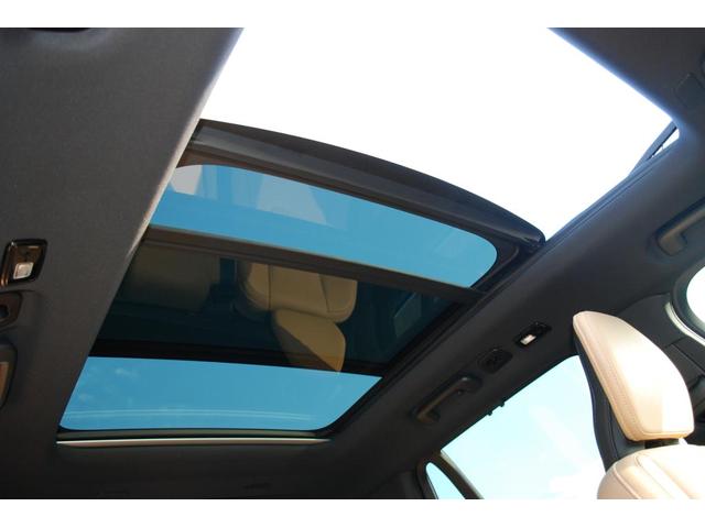 XC90 アルティメット B6 AWD Google搭載 Sunroof 電動リアゲート 純正20AW レザー harmankardonオーディオシステム クリスタルノブ 前後シートヒーター バックカメラ ETC(26枚目)