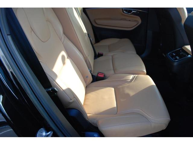 XC90 アルティメット B6 AWD Google搭載 Sunroof 電動リアゲート 純正20AW レザー harmankardonオーディオシステム クリスタルノブ 前後シートヒーター バックカメラ ETC(29枚目)