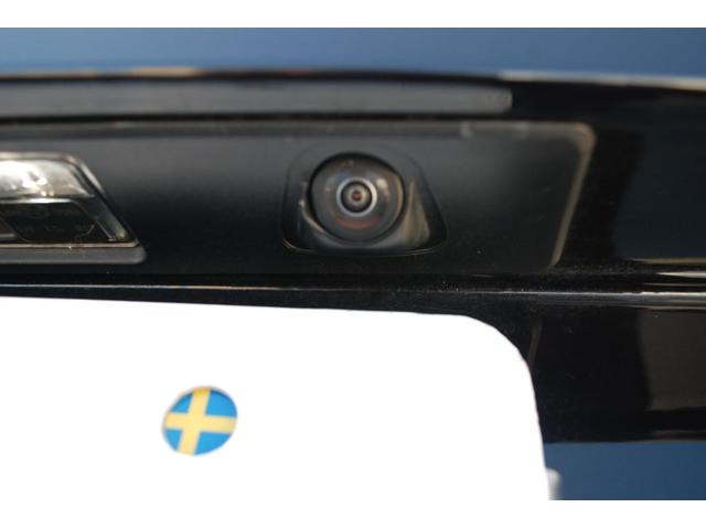 XC90 アルティメット B6 AWD Google搭載 Sunroof 電動リアゲート 純正20AW レザー harmankardonオーディオシステム クリスタルノブ 前後シートヒーター バックカメラ ETC(38枚目)