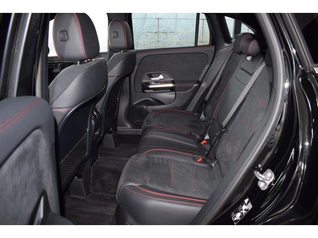 GLAクラス GLA180 AMGラインパッケージ AMGラインパッケージ 全周囲カメラ フットトランクオープナー シートヒーター ワイヤレスチャージング デジタルコックピットディスプレイ メモリー付きパワーシート アンビエントライト ルーフレール(34枚目)