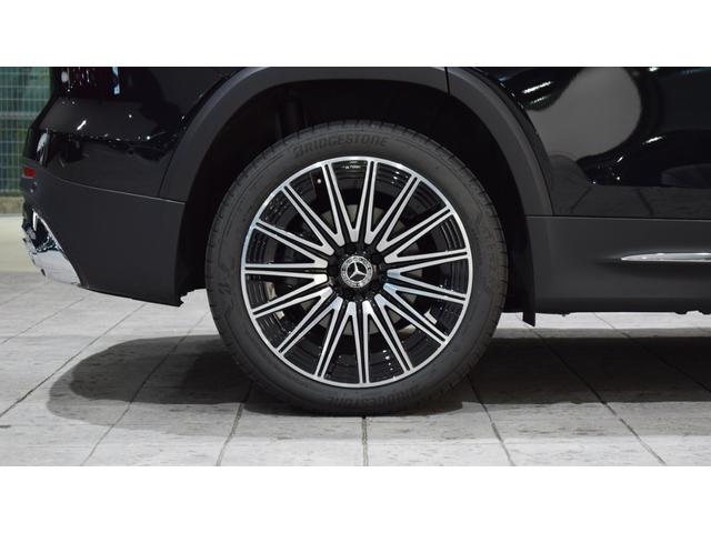 GLB GLB200d 4マチック AMGラインパッケージ パノラミックスライディングルーフ ワイヤレスチャージング フットトランクオープナー メモリー付きパワーシート アンビエントライト シートヒーター オフロードエンジニアリングパッケージ 3列目シート(12枚目)