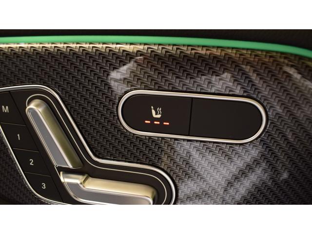 GLB GLB200d 4マチック AMGラインパッケージ パノラミックスライディングルーフ ワイヤレスチャージング フットトランクオープナー メモリー付きパワーシート アンビエントライト シートヒーター オフロードエンジニアリングパッケージ 3列目シート(36枚目)