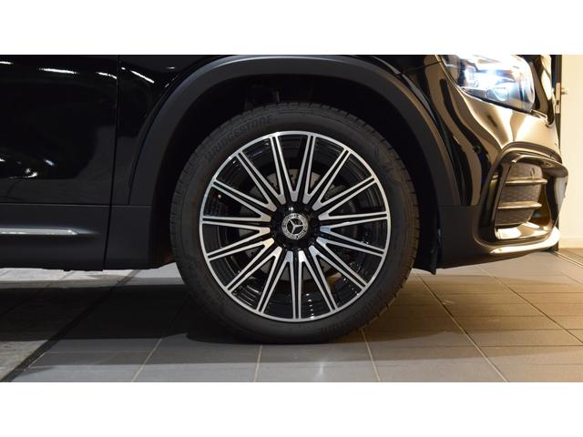 GLB GLB200d 4マチック AMGラインパッケージ パノラミックスライディングルーフ ワイヤレスチャージング フットトランクオープナー メモリー付きパワーシート アンビエントライト シートヒーター オフロードエンジニアリングパッケージ 3列目シート(76枚目)