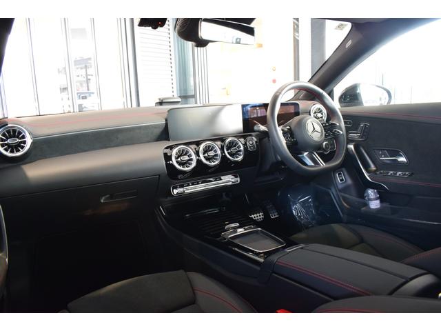 CLAクラス CLA200d AMGラインパッケージ DYNAMIC SELEC ワイヤレスチャージング メモリー付パワーシート シートヒーター フットトランクオープナー アンビエントライト スポーティーエンジンサウンド デジタルコックピットディスプレイ(60枚目)
