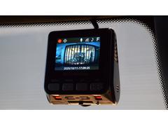 ΤǼ֤򾵤äƤޤΤͤ¿ƤǤޤΦѤ˴ؤƤ⡢Ҥڤˤ̲ޤޤξť᡼Ǥꤹ뤳ȤǽǤɥ饤֥쥳 5