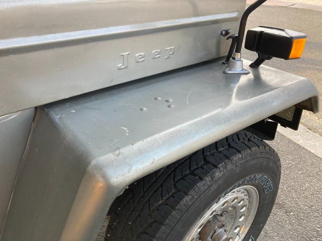 J56 電動ウインチ付き 16インチアルミホイール 4MT フォグランプ ノーマルホイール有り 4WD 禁煙車 車検整備付き(12枚目)