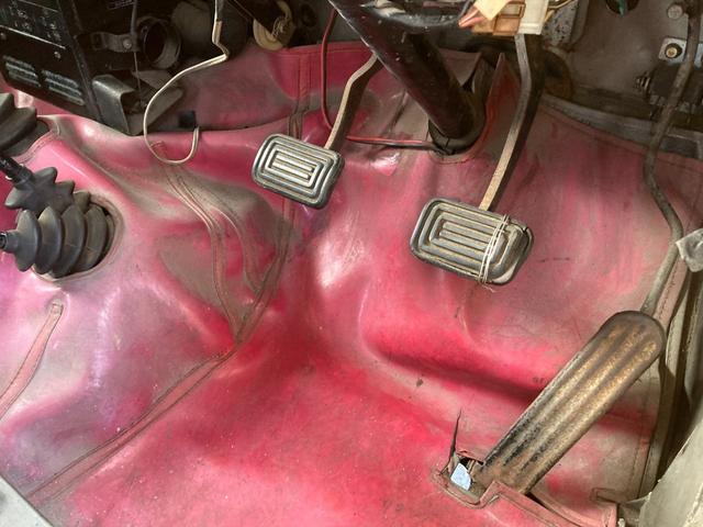 J56 電動ウインチ付き 16インチアルミホイール 4MT フォグランプ ノーマルホイール有り 4WD 禁煙車 車検整備付き(32枚目)