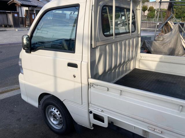 4WD パワーステアリング 5MT エアコン ブリヂストンタイヤ4本新品交換済み 禁煙車 記録簿 車検整備付き(15枚目)