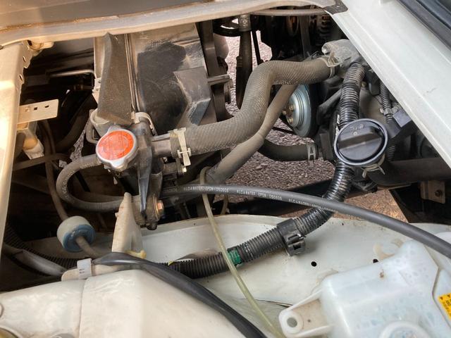 4WD パワーステアリング 5MT エアコン ブリヂストンタイヤ4本新品交換済み 禁煙車 記録簿 車検整備付き(21枚目)