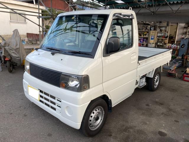 パワーステアリング 4WD オールペイント 5MT エアコン ツールボックス付き 禁煙車(3枚目)