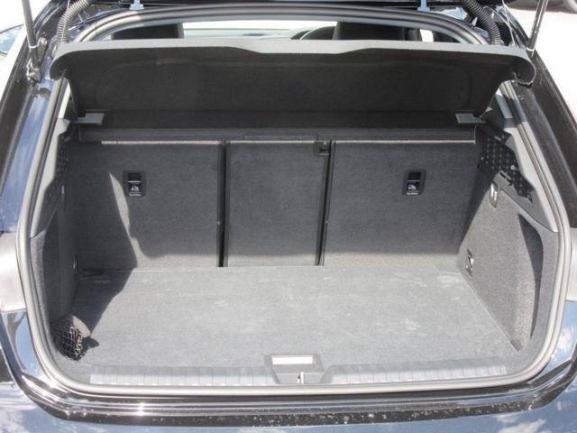 A3 スポーツバック30TFSIアドバンスド ワンオーナー・タッチレスポンス付MMIナビゲーション・サイドアシスト・レーンアシスト・追突予防・パノラマサンルーフ・レザーパッケージ・プライバシーガラス(22枚目)