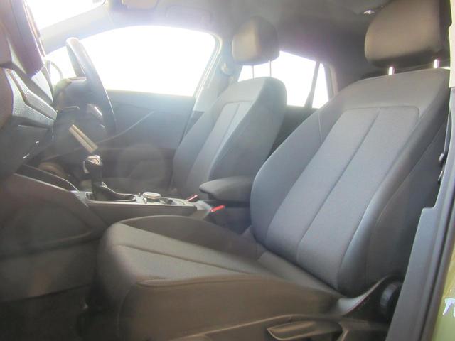 Ｑ２ ３５ＴＦＳＩアドバンスド　ワンオーナー・コンビニエンス＆アシスタンスパッケージ・ナビゲーションパッケージ・ＴＶ・Ａｐｐｌｅｃａｒｐｌａｙ・アンドロイドオート・電動リアゲート・アダプティブクルーズコントロール・ＬＥＤヘッドライト（20枚目）