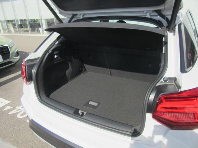 Q2 35TFSIアドバンスド デモカー・SONOSサウンド・コンビニエンスアシスタンスパッケージ・テクノロジーパッケージ・ナビゲーションパッケージ・Applecarplay・アンドロイドオート・電動トランク・アダプティブクルーズ(22枚目)