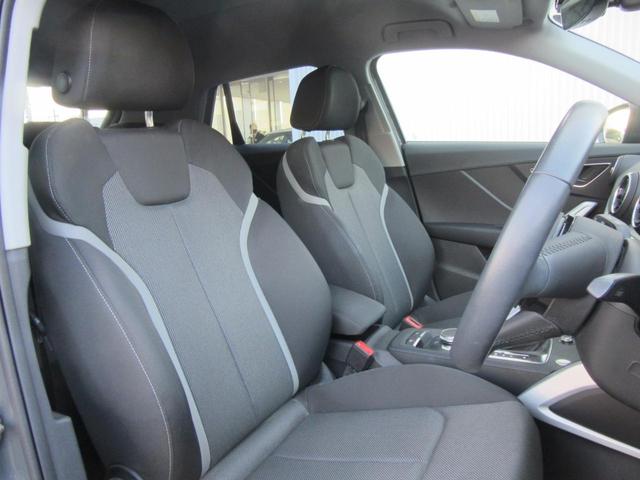 Ｑ２ ３０ＴＦＳＩスポーツ　コンフォートパッケージ・ＬＥＤヘッドライト・電動テールゲート・ナビゲーション・バーチャルコクピット・１７インチアルミホイール・シートヒーター（12枚目）