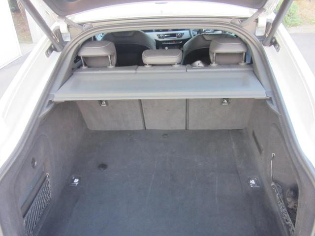 Ａ５スポーツバック ３５ＴＤＩ　Ｓライン　ワンオーナー・タッチレスポンス付ＭＭＩ・カープレイ・アンドロイドオート・マトリクスＬＥＤヘッドライト・リアダイナミックウィンカー・ヴァーチャルコックピット（22枚目）