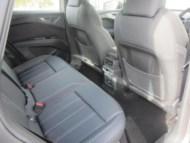 �����ł߂Ńz�[���h���̍����V�[�g�B�������𑖂�Α���قǁA���̐^������������܂��B