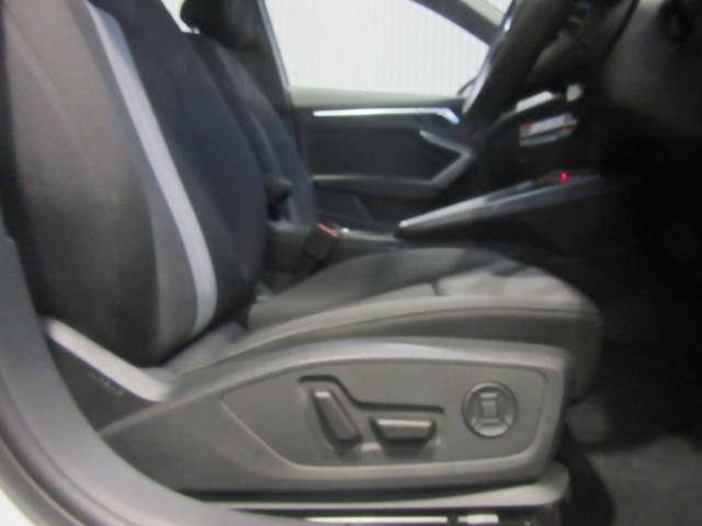 �o�[�`�����R�b�N�s�b�g�B�n�c�n���[�^�[��I�[�f�B�I����A�d�b�ʘb�I���A�l�`�o�̊m�F�܂ŉ\�B