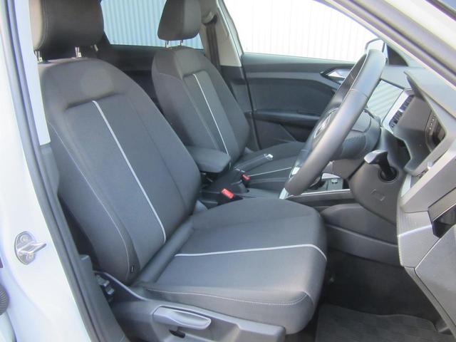 ���X�ł͂`�������F�蒆�Îԁ@�����{�ő勉�̓W����Ə펞��S�O��̍݌ɂ𑵂��ĊF�l�̂���������҂����Ă���܂��B