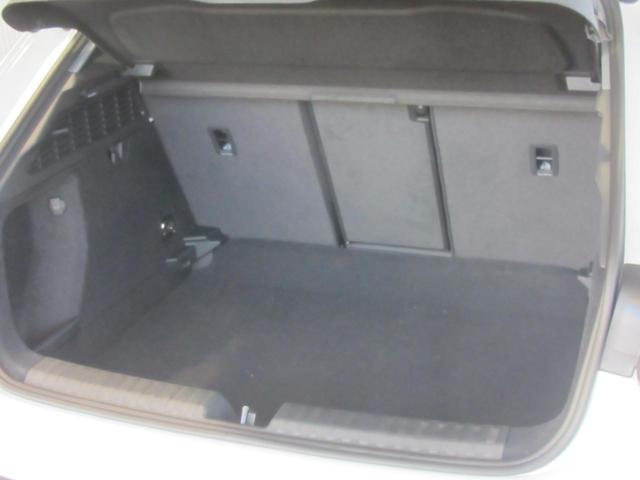 �J�������Ⴍ�ݒ肳��Ă���̂ŁA�ו��̐ς݉��낵���X���[�Y�ɍs���܂��B�X�ɕ����|�����A�V�[�g�̗̍p�ŃV�[�g�̃o�b�N���X�g��|���ƁA�傫�������ו����ςݍ��߂܂��B