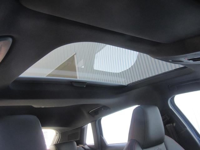 Ｓ３ スポーツバック　元デモカー・クワトロ４ＷＤ・ファインナッパレザー・ブラックスタイリング・パノラマサンルーフ・ダンピングコントロールサス・１８インチＡＷ・ＳＯＮＯＳサウンドシステム・マトリクスＬＥＤ（19枚目）