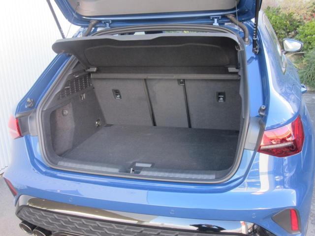 Ｓ３ スポーツバック　元デモカー・クワトロ４ＷＤ・ファインナッパレザー・ブラックスタイリング・パノラマサンルーフ・ダンピングコントロールサス・１８インチＡＷ・ＳＯＮＯＳサウンドシステム・マトリクスＬＥＤ（22枚目）