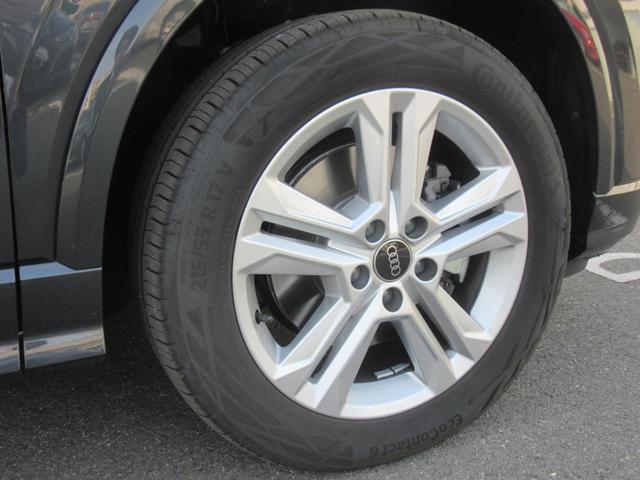 Ｑ２ ３５ＴＤＩクワトロ　アドバンスド　デモカー・タッチレスポンス付ＭＭＩナビゲーション・コンフォートアシスタンスパッケージ・カープレイ・アンドロイドオート・スマートキー・追突予防・レーンアシスト・サイドアシスト（11枚目）