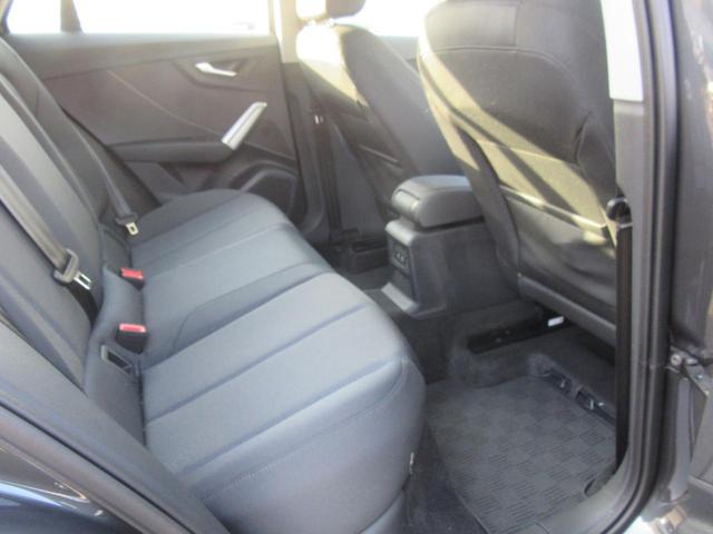 Ｑ２ ３５ＴＤＩクワトロ　アドバンスド　デモカー・タッチレスポンス付ＭＭＩナビゲーション・コンフォートアシスタンスパッケージ・カープレイ・アンドロイドオート・スマートキー・追突予防・レーンアシスト・サイドアシスト（20枚目）