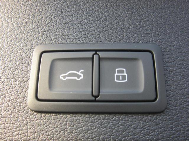 Ｑ２ ３５ＴＤＩクワトロ　アドバンスド　デモカー・タッチレスポンス付ＭＭＩナビゲーション・コンフォートアシスタンスパッケージ・カープレイ・アンドロイドオート・スマートキー・追突予防・レーンアシスト・サイドアシスト（21枚目）