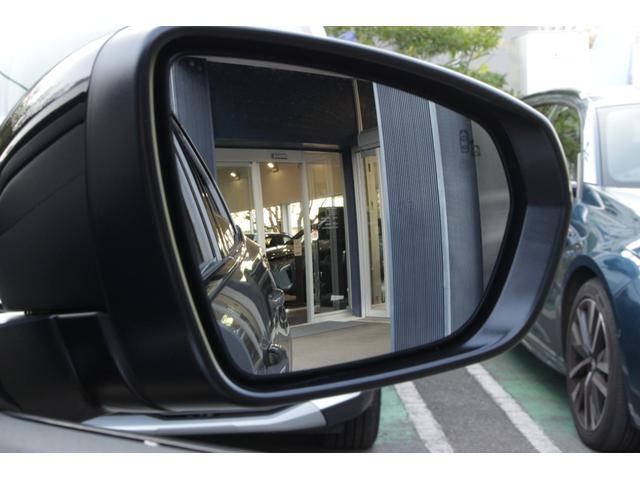 3008 GT ブルーHDi パノラミックサンルーフ アップルカープレイ&アンドロイドオート 追従式クルーズコントロール メモリー機能付き電動シート シートヒーター マッサージ機能付き フロント&リア障害物センサー バックカメラ(6枚目)