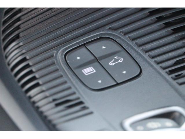 3008 GT ブルーHDi パノラミックサンルーフ アップルカープレイ&アンドロイドオート 追従式クルーズコントロール メモリー機能付き電動シート シートヒーター マッサージ機能付き フロント&リア障害物センサー バックカメラ(14枚目)