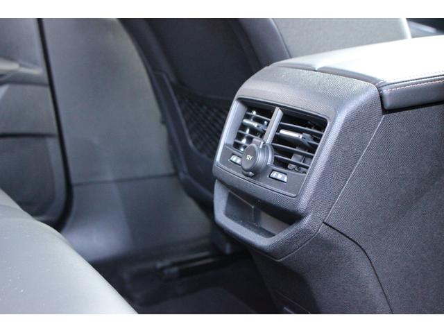 3008 GT ブルーHDi パノラミックサンルーフ アップルカープレイ&アンドロイドオート 追従式クルーズコントロール メモリー機能付き電動シート シートヒーター マッサージ機能付き フロント&リア障害物センサー バックカメラ(35枚目)