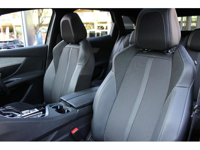 3008 GT ブルーHDi パノラミックサンルーフ アップルカープレイ&アンドロイドオート 追従式クルーズコントロール メモリー機能付き電動シート シートヒーター マッサージ機能付き フロント&リア障害物センサー バックカメラ(41枚目)