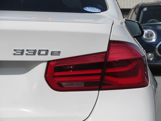 330e Mスポーツ ハイラインパッケージ ブラックレザーシート シートヒーター アクティブクルーズコントロール ドライビングアシスト 18AW LEDヘッドライト HDDナビ Bカメラ 前後障害物センサー(33枚目)