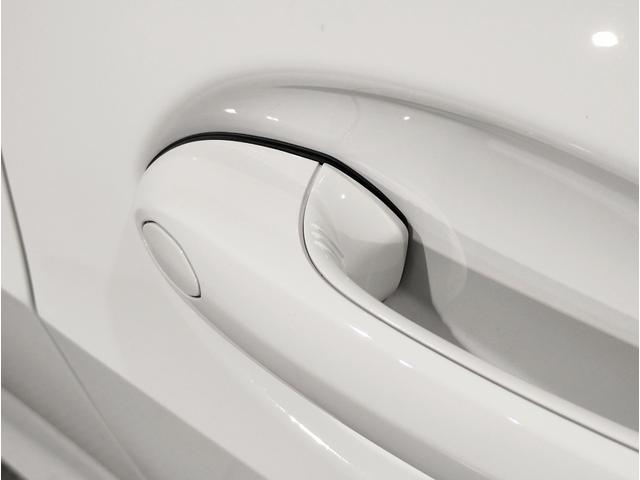 X7 xDrive 40d Mスポーツ ワンオーナー スカイラウンジパノラマサンルーフ 保温保冷カップホルダー アクティブクルーズコントロール ベンチレーションシート 全方位カメラ 衝突被害軽減ブレーキ(17枚目)